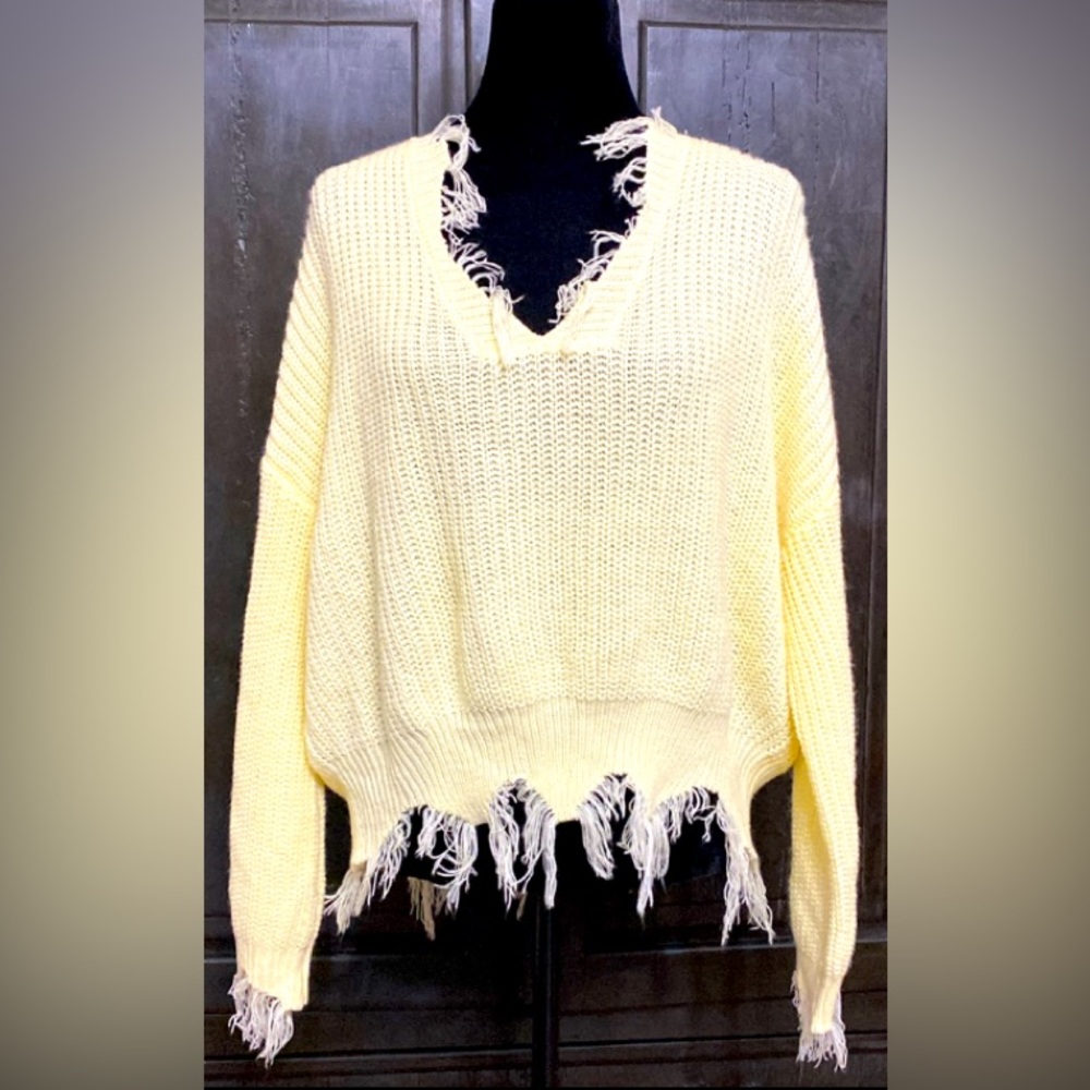Polly & Esther Rugged Oversized longsleeves Soft Yellow sweater Size Medium
